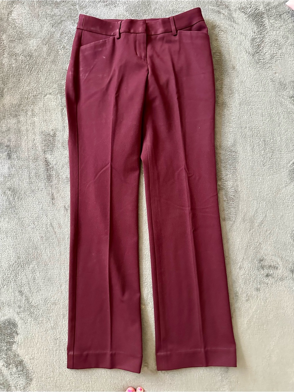 Express Straight-Leg Dress Pants in Burgundy